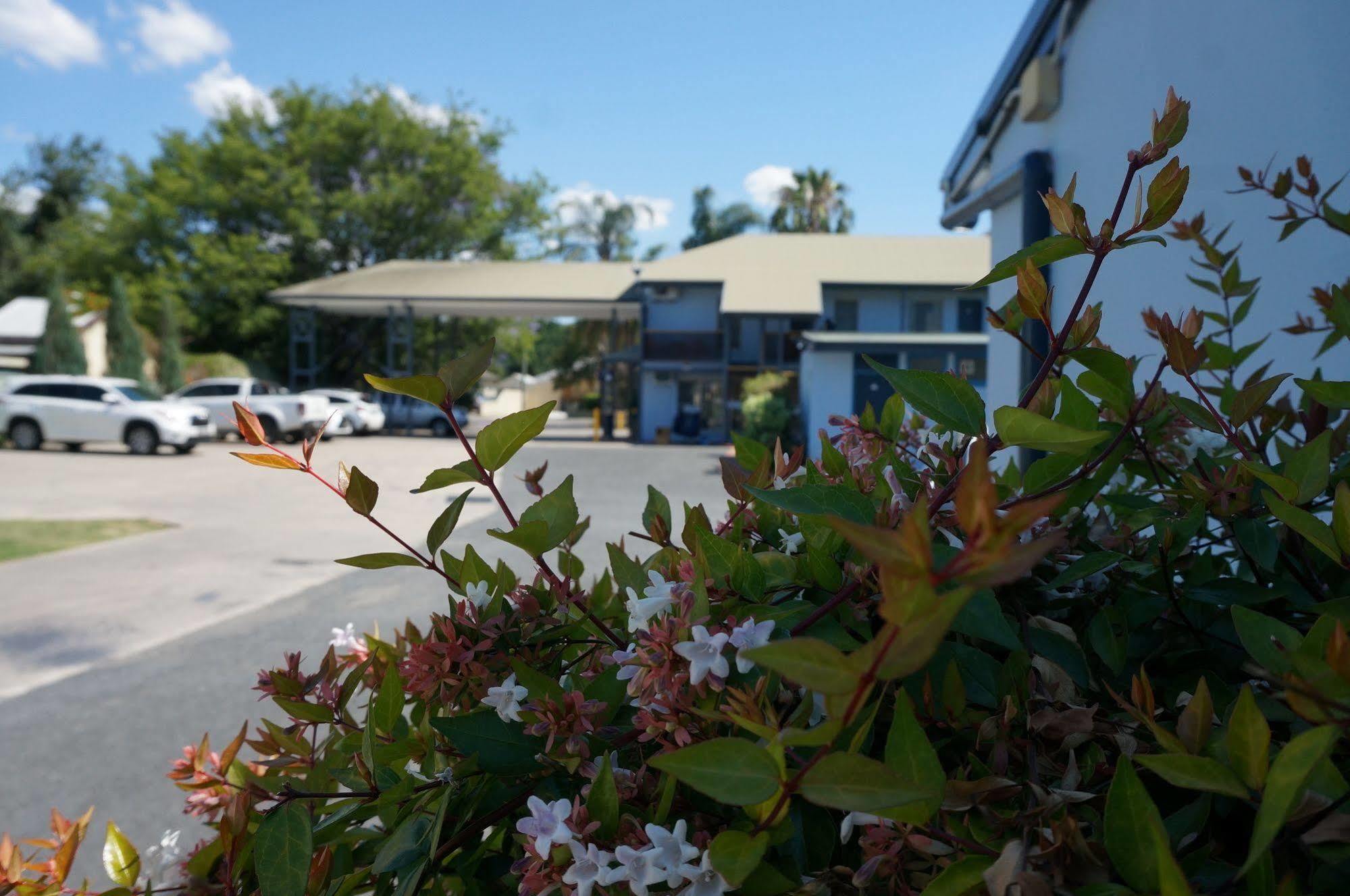 Colonial Motel 里士满 外观 照片